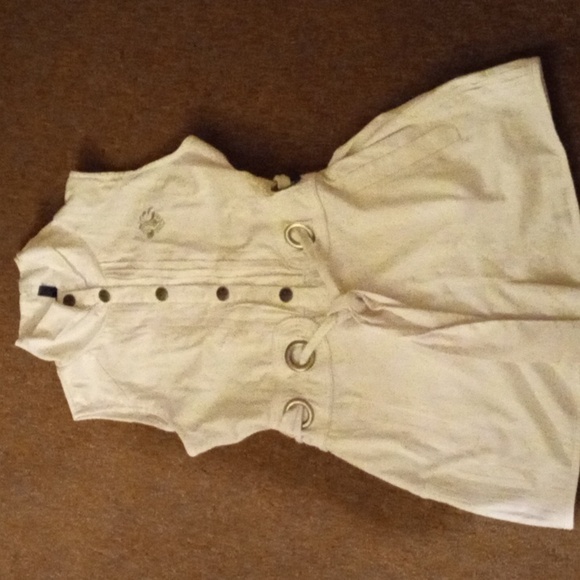 DEREON BY BEYONCE ROMPER FLEUR DE LIS DESIGN ON SNAPS AND FRONT WHITE XL… - Picture 3 of 11